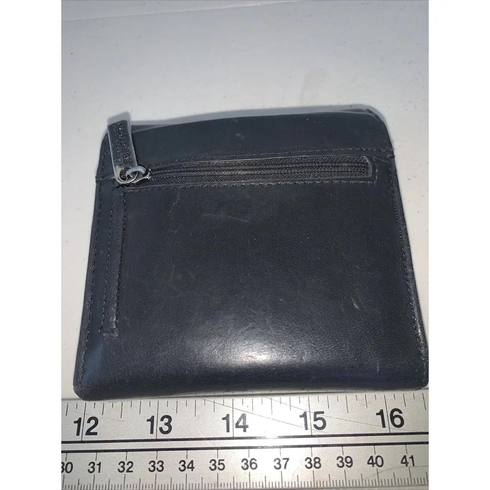 Kenneth‎ Cole Reaction Genuine Leather Trifold Wallet, Clear ID Window Coins